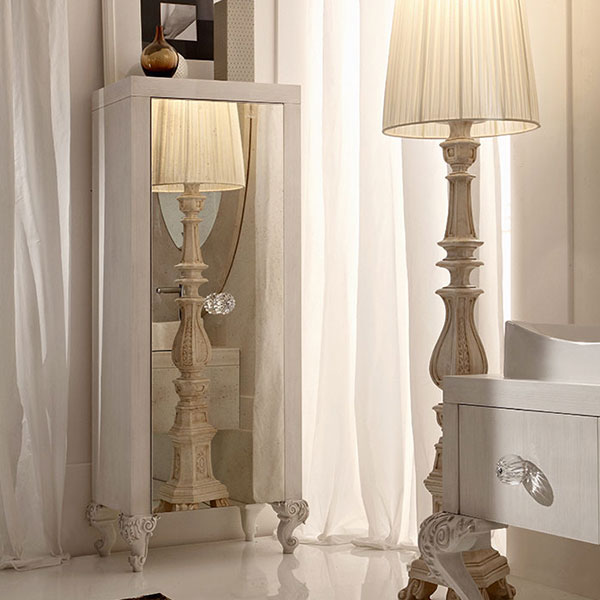 <strong>1081S</strong><br>
armadio 1 anta specchio  
64 x 48 x 171 cm