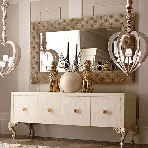 <strong>4030</strong><br>
specchiera fascia capitonné   
140 x 10 x 230 cm